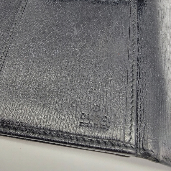 Authentic Preowned Gucci Bifold - Picture 14 of 16